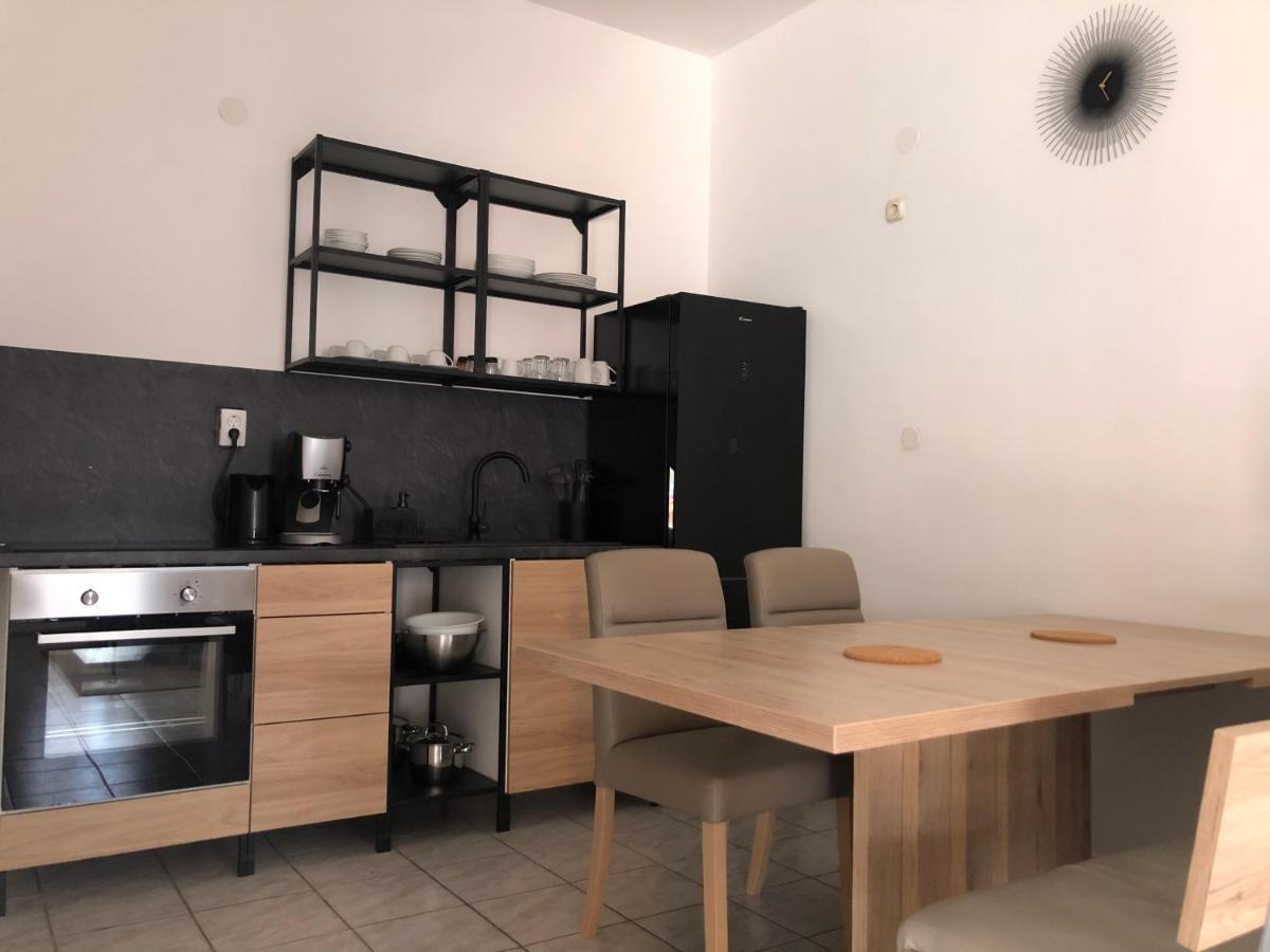 Apartment Marina Vir Exterior photo